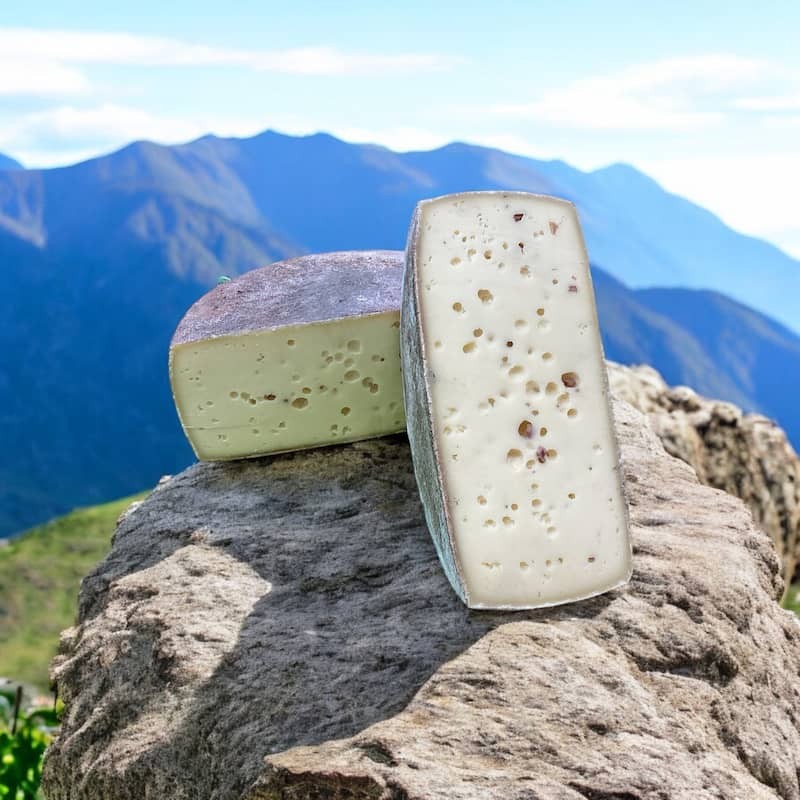 Tomme Du Jura aux Noix