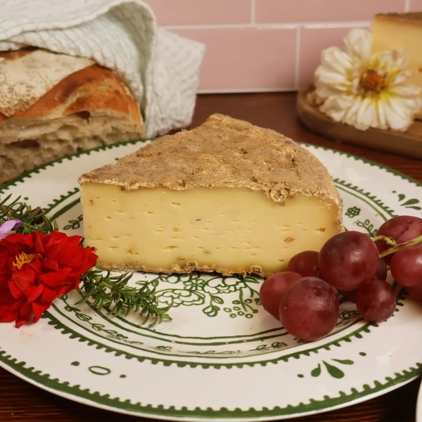 Tomme du Jura au Fenugrec - Image 2